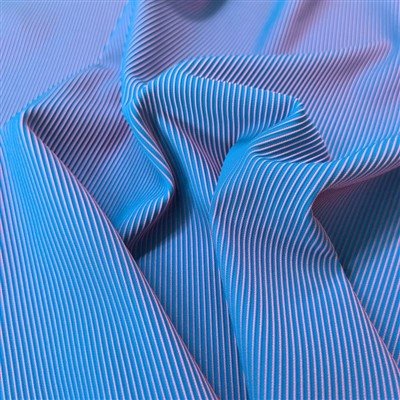 Tissu bleu avec marches d'escalier